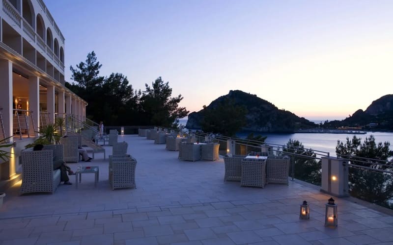AKROTIRI BEACH HOTEL - SOLO ADULTI